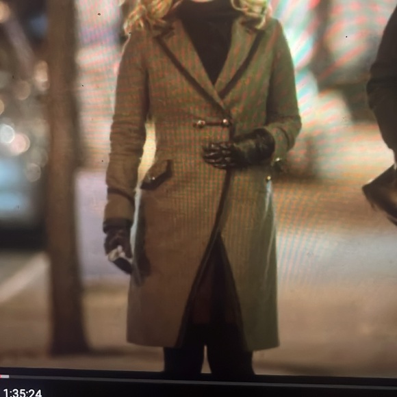 ISO In Search Of coat - Picture 6 of 7